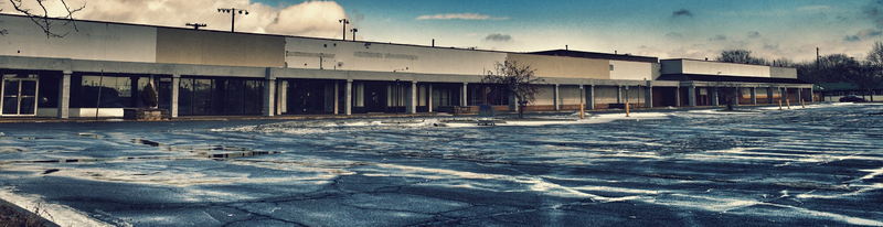 Sears Shopping Center (Lincoln Park Shopping Center) - Sampling Of Photos From Dead And Dying Retail (newer photo)